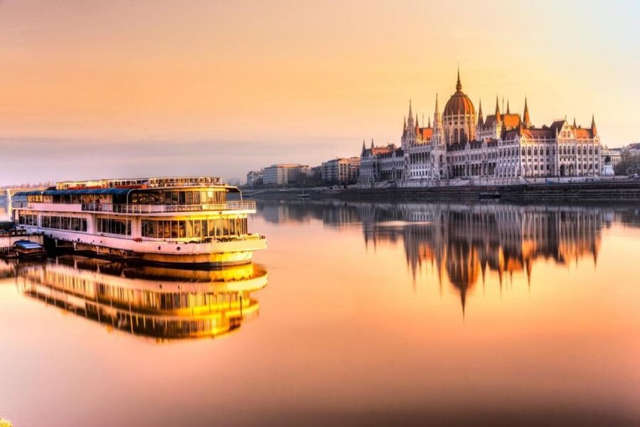 From Vienna: Budapest Small-Group Guided Day Tour - The Vienna-to-Budapest value question: is $163 a fair deal?