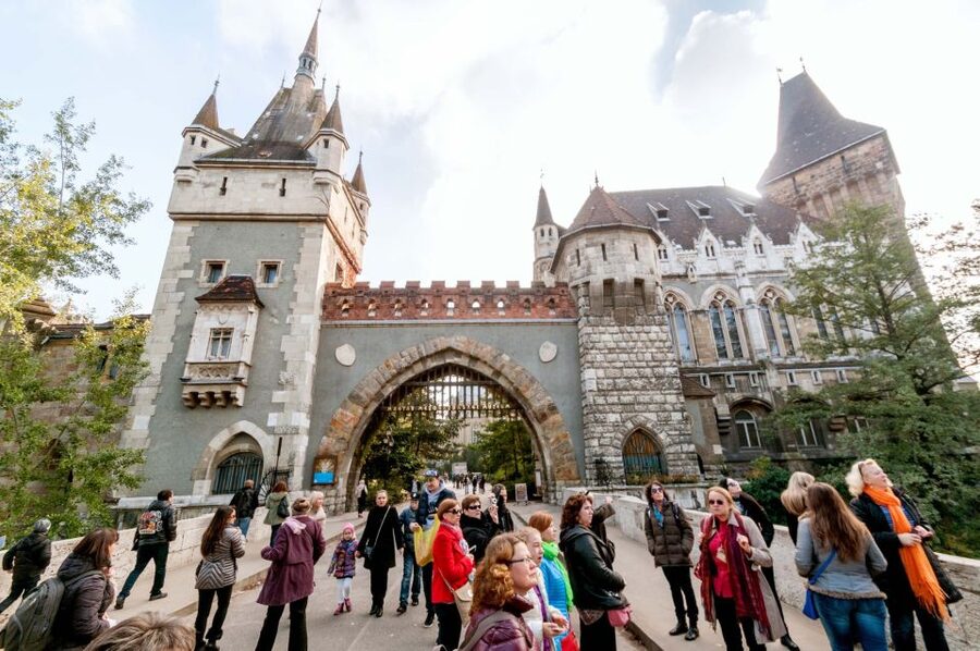 From Vienna: Guided Day Trip to Budapest - Best Fit for Different Travelers (and Who Should Skip It)