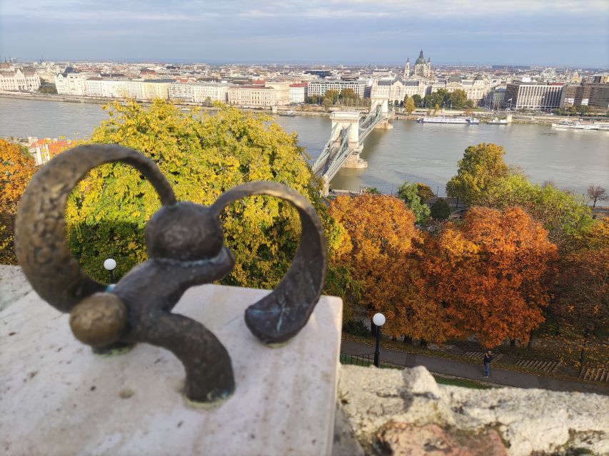 German guided tour through Budapest's castle district - Price and value: why $23 for a 2-hour German guide can be fair