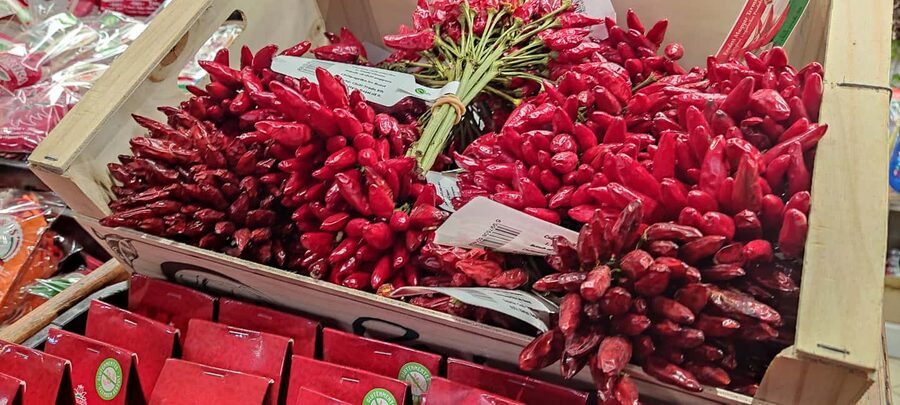 German tour: Central Market Hall of Budapest with tastings - Key highlights worth building your plan around