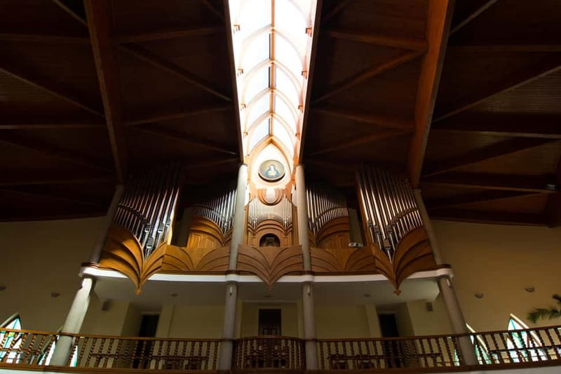 Hévíz: Majestic Sounds Organ Concert at the Blue Church - Miklós Teleki sets the tone, week to week