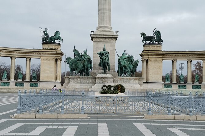 Historical and Cultural Guided Tour of Budapest - Jewish Quarter Walking, Synagogues, and Holocaust Memorial Meaning