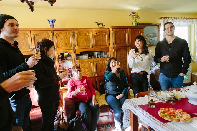 Hungarian lunch/dinner with locals in their home w/ car transfer - Timing and pacing: what 2 hours feels like in practice