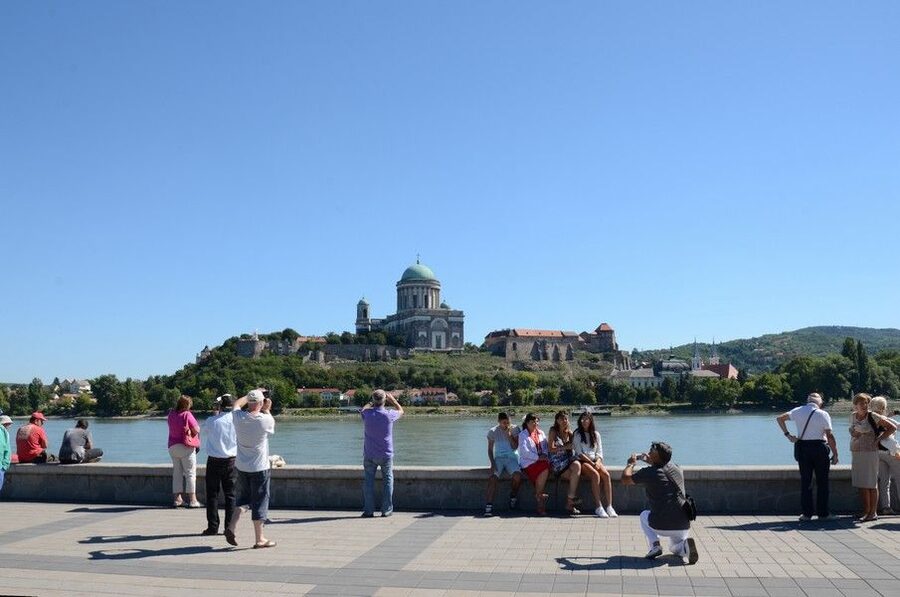 Hungary: Full-Day Private Danube Bend Tour - Starting with Budapest pickup: easiest way to start this day right