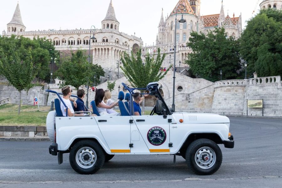 Iconic Budapest tour with Classic Russian Jeep and G-Wagon - Quick hits before you go