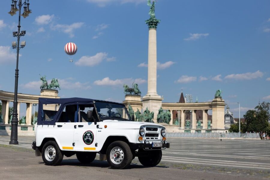 Iconic Budapest tour with Classic Russian Jeep and G-Wagon - St. Stephen’s Basilica, the Opera House, and Andrássy Avenue by design