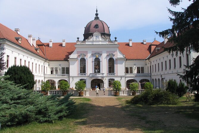 Legacy of Sissi Royal Palace of Godollo Tour with Cake and Coffee - Cake and Coffee: The Comfort Stop That Makes the Day Feel Worth It