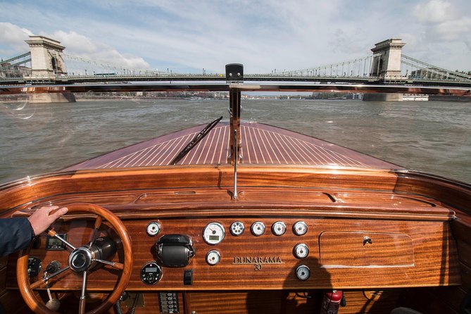 Luxurious, private day cruise with a waterlimousine to Szentendre - The water limousine look and feel: leather inside, mahogany outside