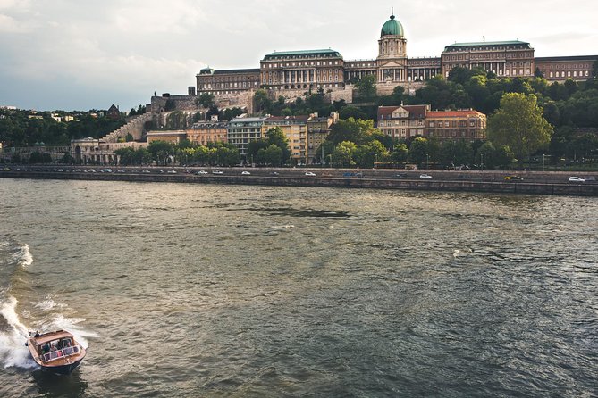 Luxurious, private day cruise with a waterlimousine to Szentendre - What is included, and what you need to arrange yourself
