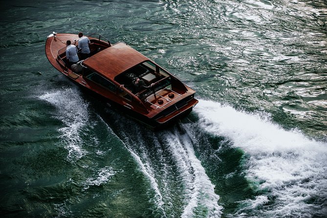 Luxurious, private day cruise with a waterlimousine to Szentendre - The Danube highlights circuit: Parliament, Chain Bridge, and the castle view