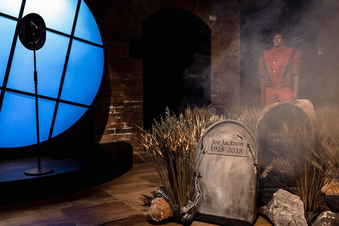 Michael Jackson History Exhibition Ticket - Timing Your Visit in Budapest Without Stress