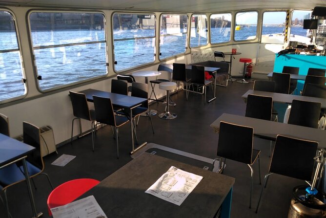 One hour Hen or Stag private party boat Budapest with unlimited beer and wine - Timing, punctuation, and avoiding the most common party problems