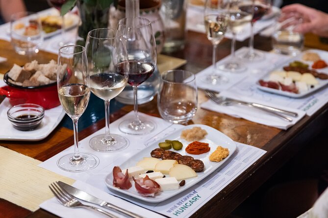 Palace District Evening Culinary, Wine, and History Walk - Key highlights to look for