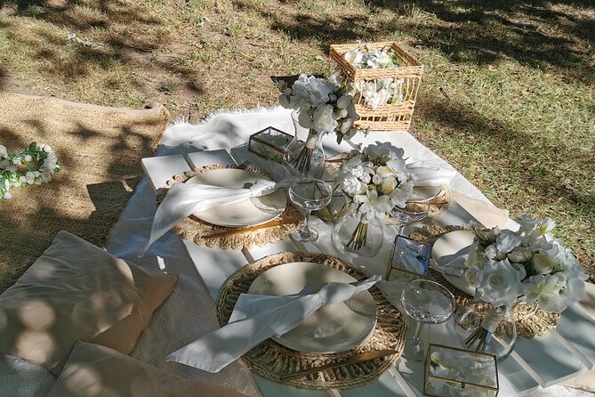 Picnics experience in Hungary - A decorated Budapest picnic by Vajdahunyad Castle