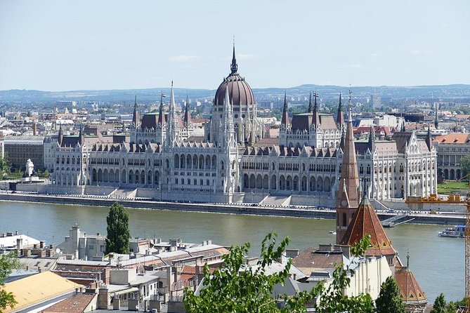 Private 4-hours City Tour of Budapest with private guide and Hotel Pick-up - Getting picked up in Budapest, then staying out of traffic stress
