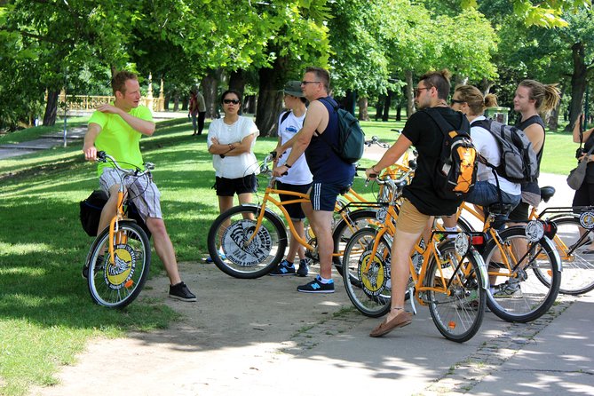 Private Budapest Bike Tour with Cafe Stop - Finishing in Pest: Great Market Hall, National Museum, and the Great Synagogue