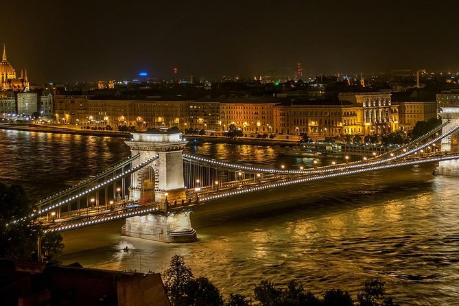 Private Budapest City Tour by Car - Main Market stop and the street-view warm-up
