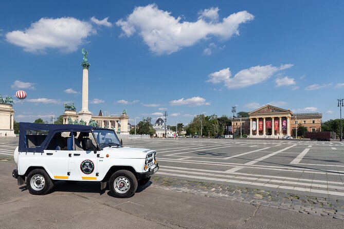 Private Budapest City tour with Classic Russian Jeep or G-Wagon! - Gellért Hill, the thermal district, and Great Market Hall: where the tour ends in flavor