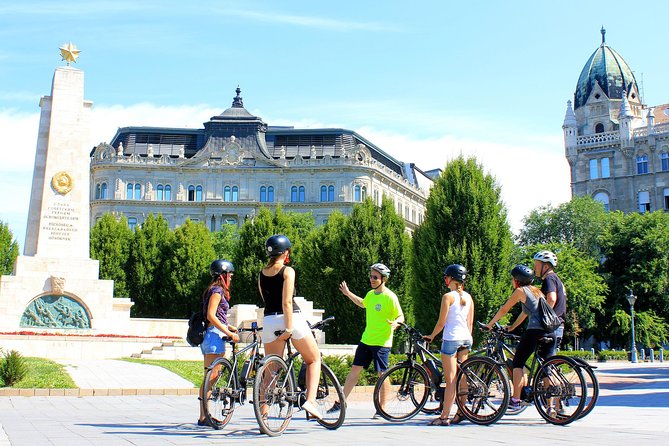 Private Budapest E-Bike Tour - Meeting at Yellow Zebra and getting comfortable on the Pedelec