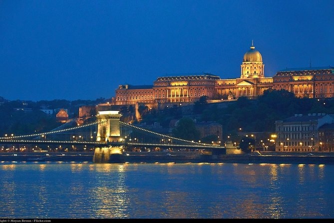 Private Budapest Sightseeing Tour: Royal Castle, Heroes Square, Chain Bridge - City Park Stroll to St Stephen’s Basilica, Ending Near Parliament