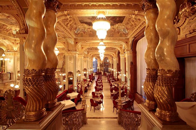 Private Café Wandering: Excursion through Budapest’s Belle Epoque - Urania Café on Rakoczi street and the link between ideas and seating