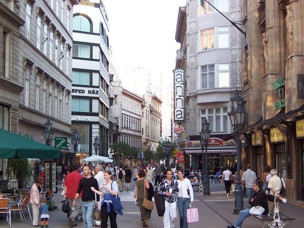 Private City Kickstart Tour: Budapest - Key things you will appreciate