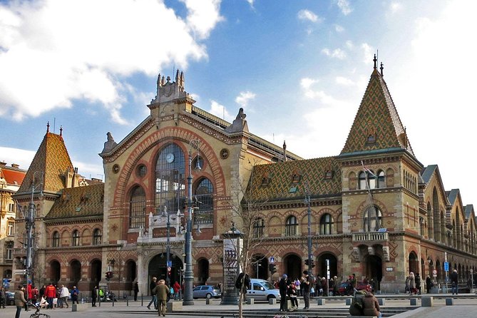 Private City Tour in Budapest 6 hours - Vajdahunyad Castle in City Park: a history-style stage set
