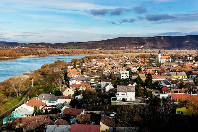Private Danube Bend Experience with a comfortable air conditioned car - A Danube Bend day that feels like a custom schedule