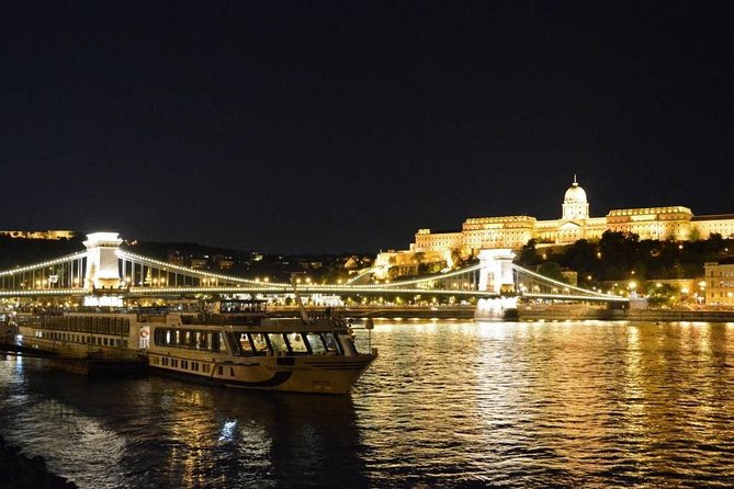 Private Etyek Wine tour with dinner including a Budapest Danube Evening Cruise - Getting out of Budapest at 3:00 pm, the smart way