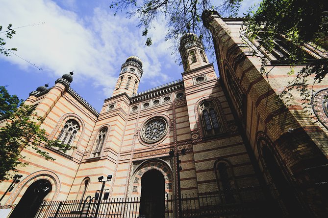 Private Jewish Heritage Tour of Budapest with Local Expert - Dob Street to Kazinczy: sweets, kosher shopping streets, and a quick nightlife reality check