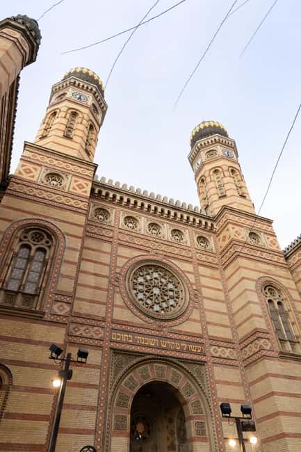 Private Jewish Quarter Walking Tour with Synagogue entry - Key highlights at a glance