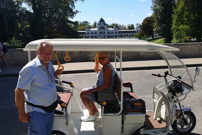 Private Sightseeing Tour using Electric Tuk Tuk Ride in Budapest - Heroes’ Square and the 15-minute photo break that keeps it human