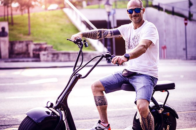Private Stag Do Tour: Fun E-Scooter Ride with Games in Budapest - 1.5 hours vs 2 hours: which length fits your group