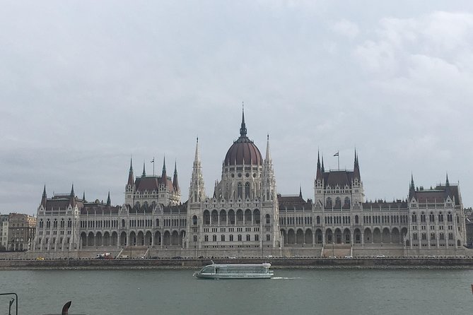 Private Tour Around Budapest - Gellért Hill panoramic finish: end with wide views