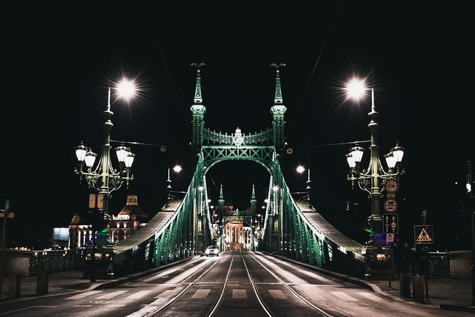 Private Transfer from Vienna to Budapest or Budapest to Vienna - English driver-guides and how sightseeing stops really work