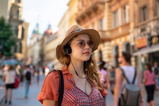 Self Guided Tour In Budapest With 100 Captivating Audio Stories - Your best first loop: Buda Castle, Chain Bridge, and the Parliament skyline