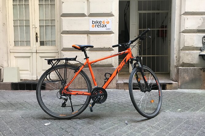Szentendre: Self-guided Bicycle Tour with optional boat transfer - Szentendre: parking smart, walking easy, and the Serbian roots you can see