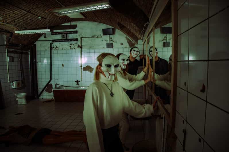 The Real Saw | Escape Room by PÁNiQ SZOBA - Getting there and finding the entrance fast