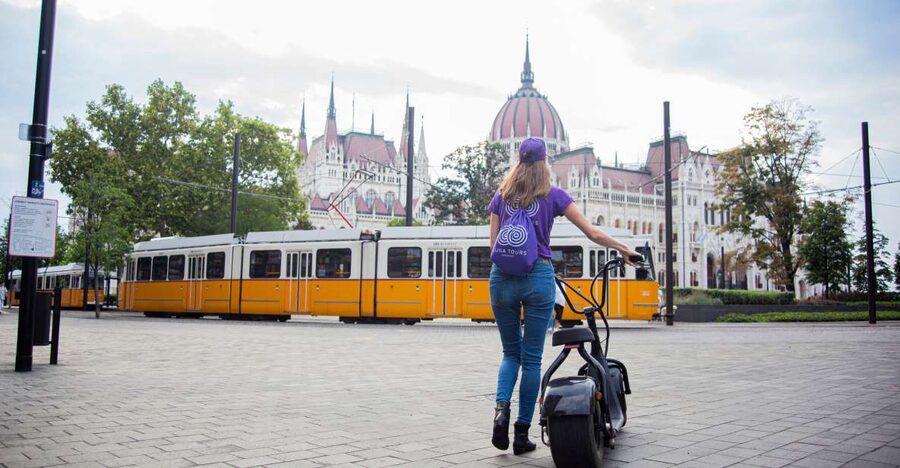 Top sights of Pest downtown on e-scooters incl. Parliament - Why riding Pest on an e-scooter feels like a cheat code