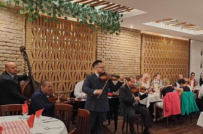Traditional Hungarian Dinner with Live Gypsy Music - Meeting point logistics in Budapest, and how to avoid a headache
