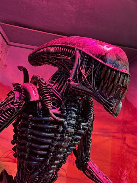Trash Art Museum: Hungary's First Scrap Metal Exhibition - Your Photo-and-Selfie Plan (Without Rushing)