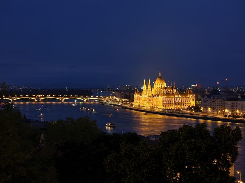 True Crime Walking Tour in the Buda Castle district - Your Detective guide, and how the stories are likely to land