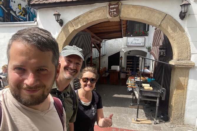 Visit in Szentendre (Living Heritage) - Fo ter Main Square: baroque colors in a compact frame