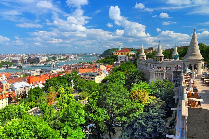 Welcome to Budapest 3 hrs Must See Private Tour by car - Starting at Central Market Hall, the best first stop for real atmosphere